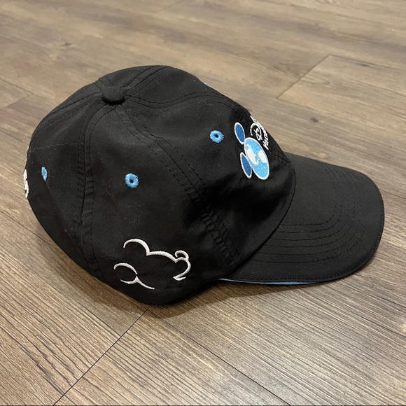 Disney Vacation Club Member Hat - Picture 2 of 3